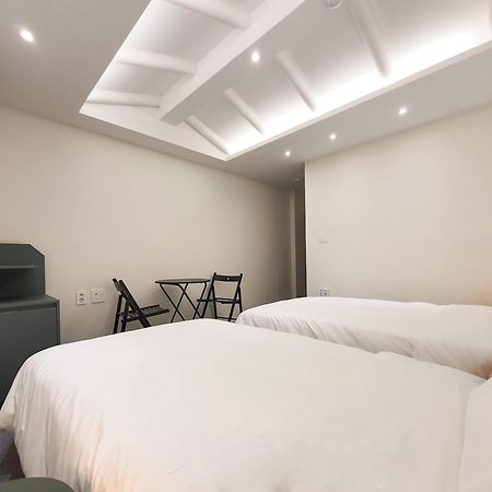 Hotelarrive Jeonju Sihwayeonpung מראה חיצוני תמונה