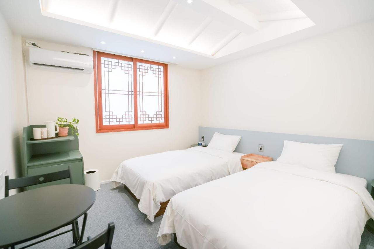 Hotelarrive Jeonju Sihwayeonpung מראה חיצוני תמונה